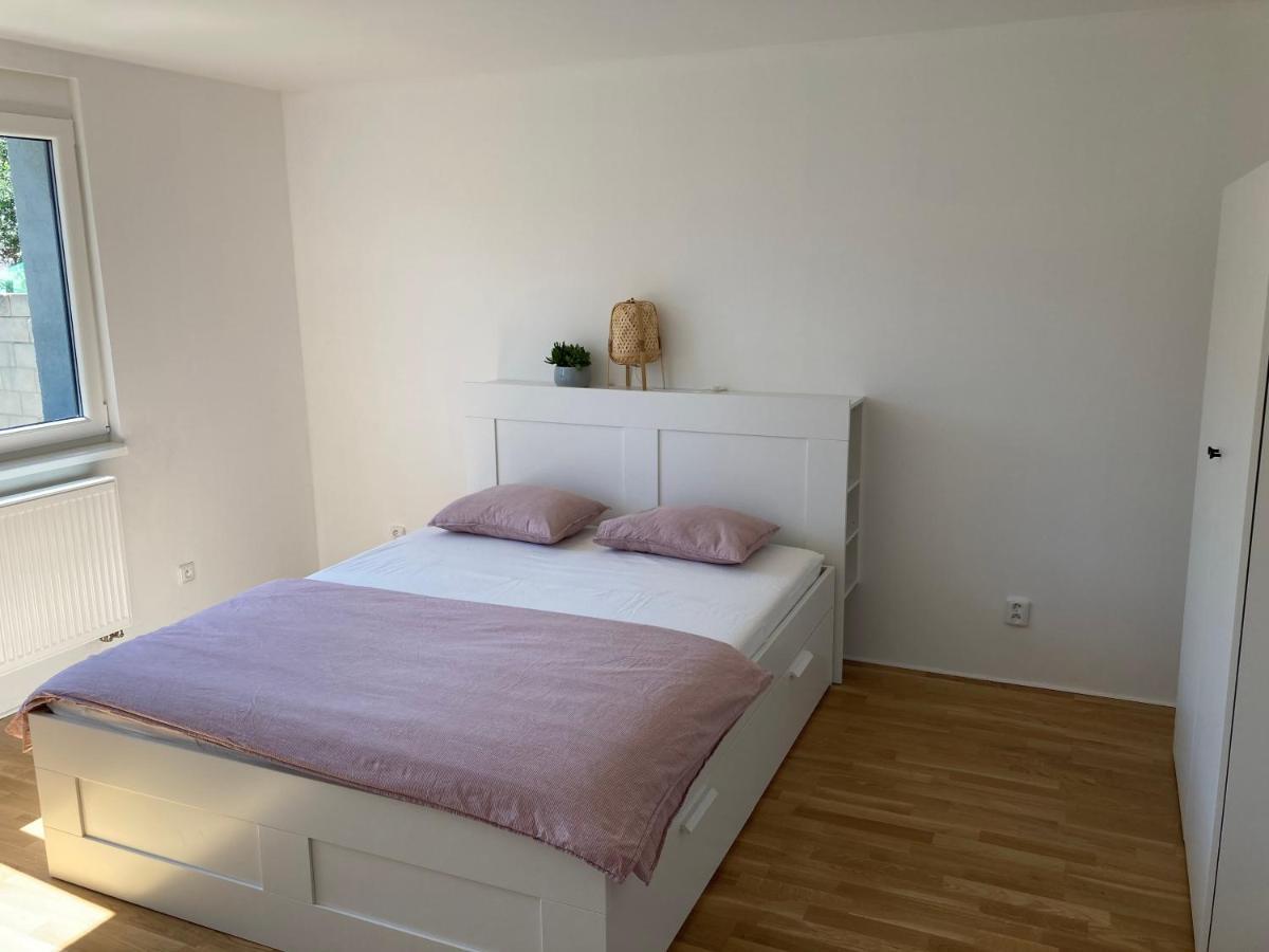 Apartman Maay 흘로호베츠 외부 사진